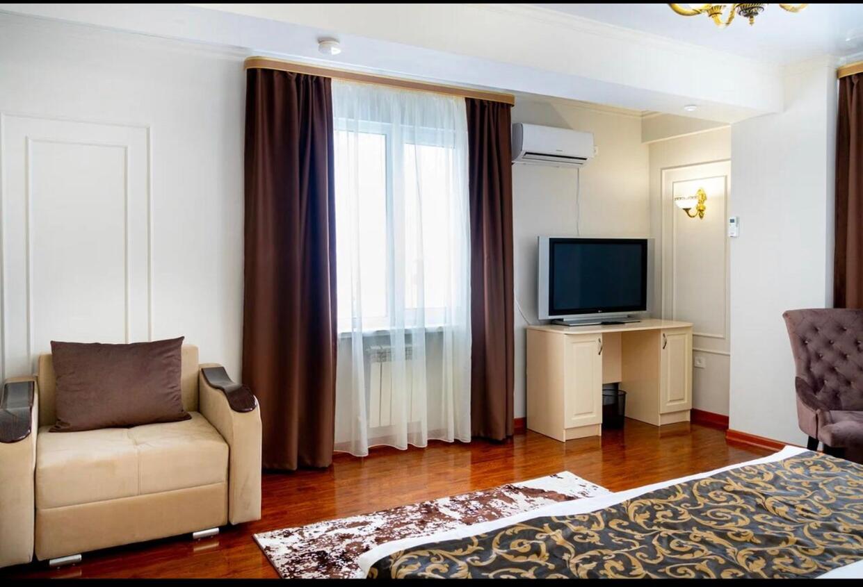 Gold Boutique Hotel Almaty Exterior photo