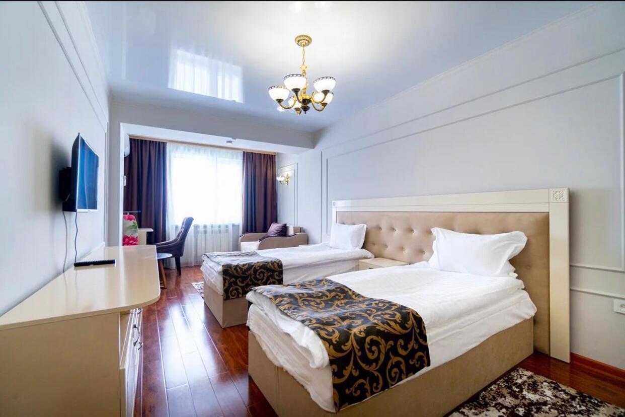 Gold Boutique Hotel Almaty Exterior photo